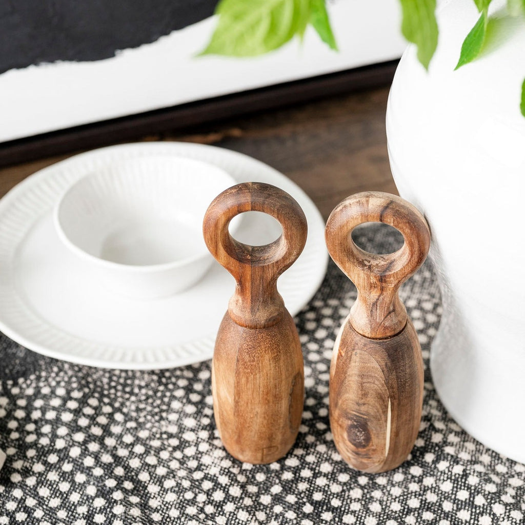 wood salt and pepper grinder 